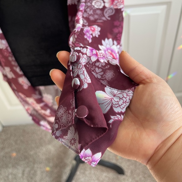 Forever 21 Burgundy Chiffon Kimono - Picture 3 of 7